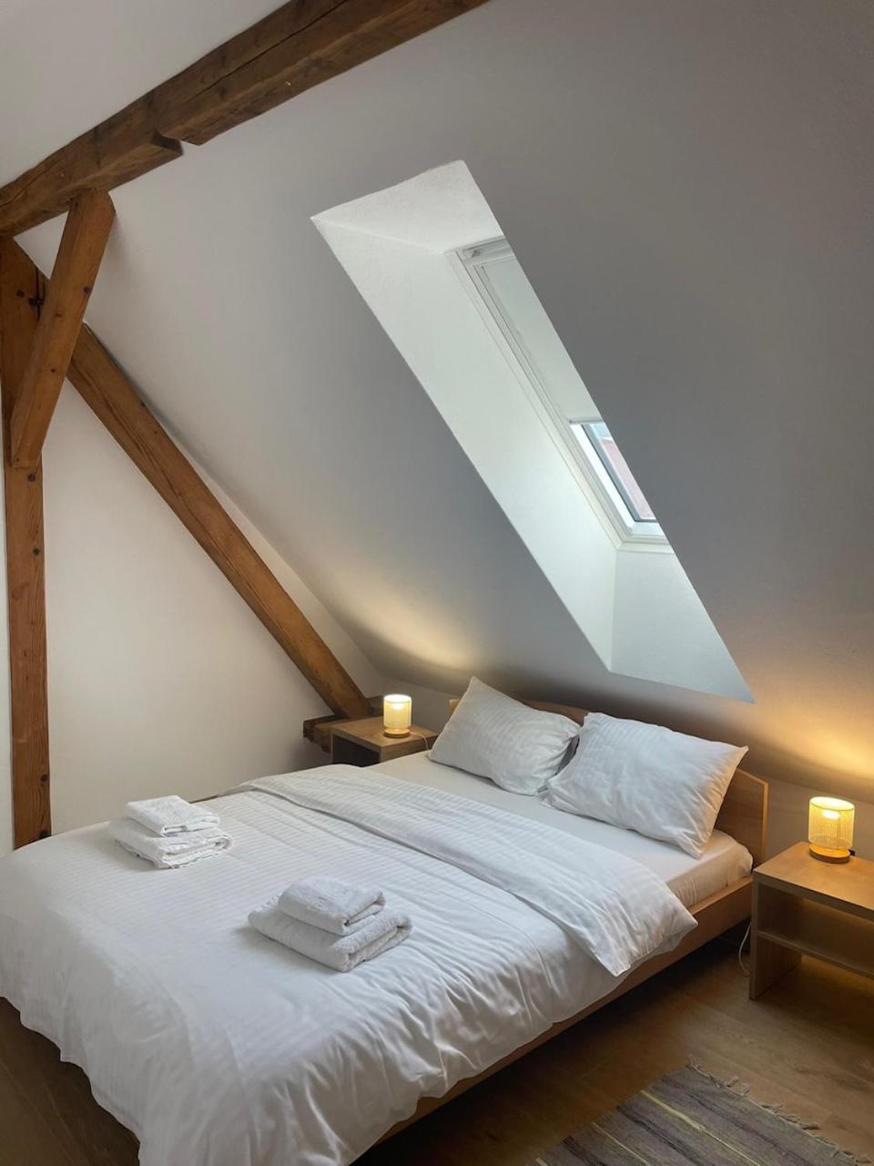 Residence 48 Beautiful Building Within Moments From The Old Town Of Braşov Exterior foto