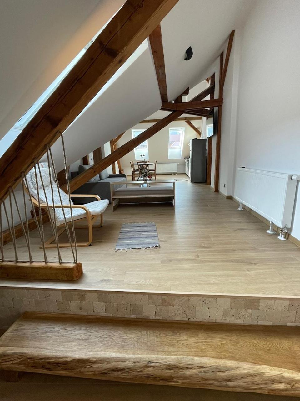 Residence 48 Beautiful Building Within Moments From The Old Town Of Braşov Exterior foto